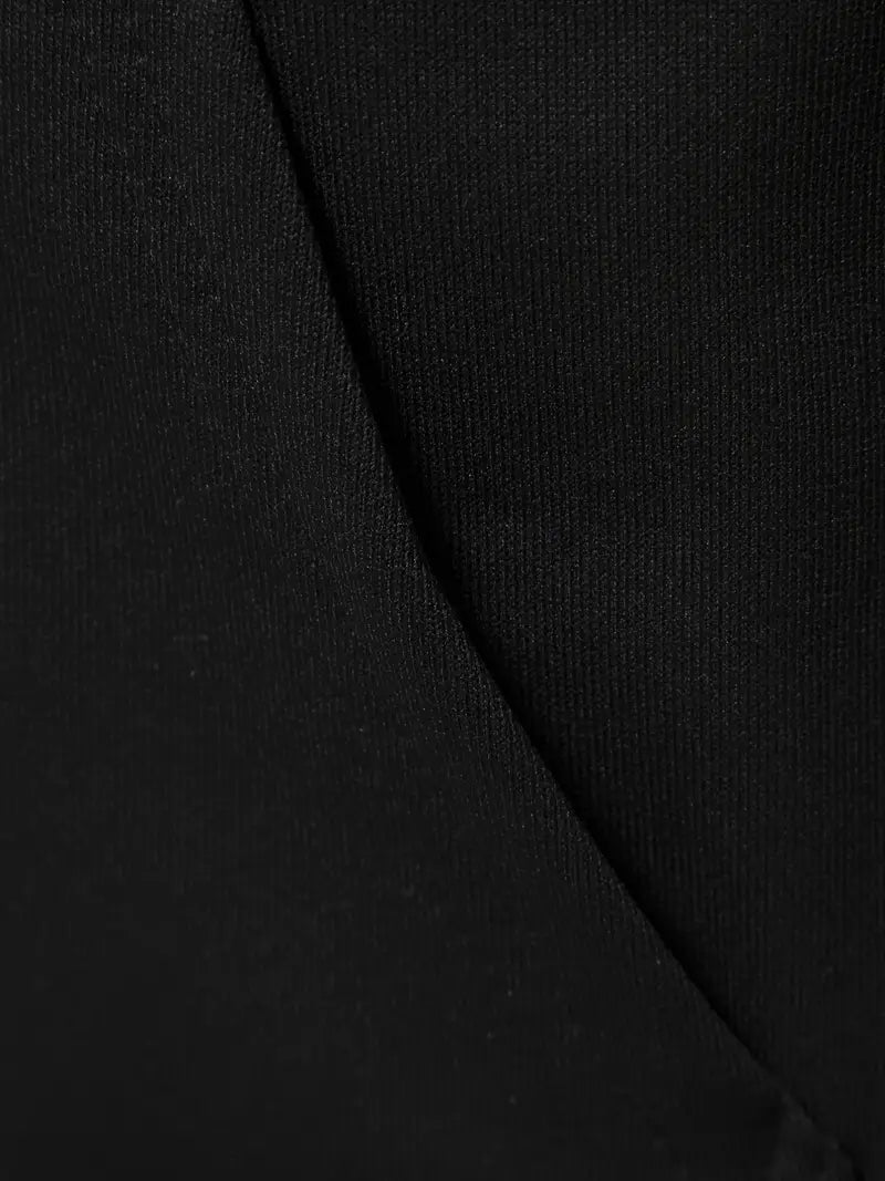 CVPONEE Essential Hoodie Black
